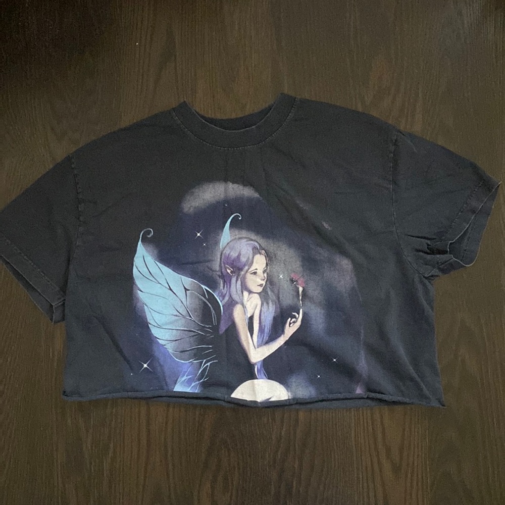 Brandy Melville Lost Girl Cropped Tee